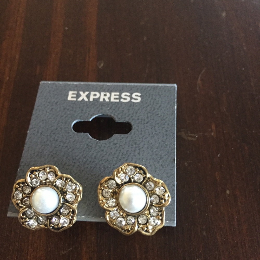 2/$12 Express Gold Flower & Pearl Stud Earrings